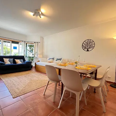 Yellow House Holiday home Ericeira