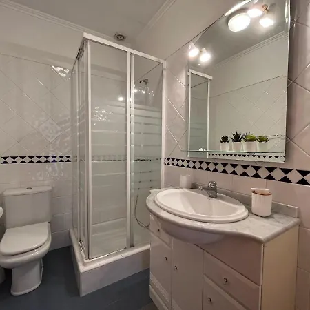 Szálloda Yellow House 4*