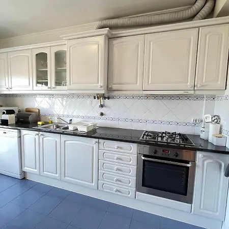 Yellow House Holiday home Ericeira