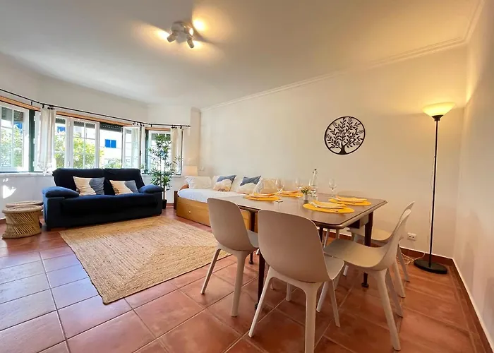 Yellow House Hotel Ericeira